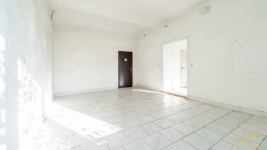 Rodinný dům s příslušenstvím a pozemky, Budišov