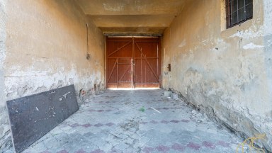 Rodinný dům s příslušenstvím a pozemky, Budišov