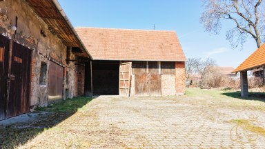 Zemědělská usedlost s pozemky, Budišov